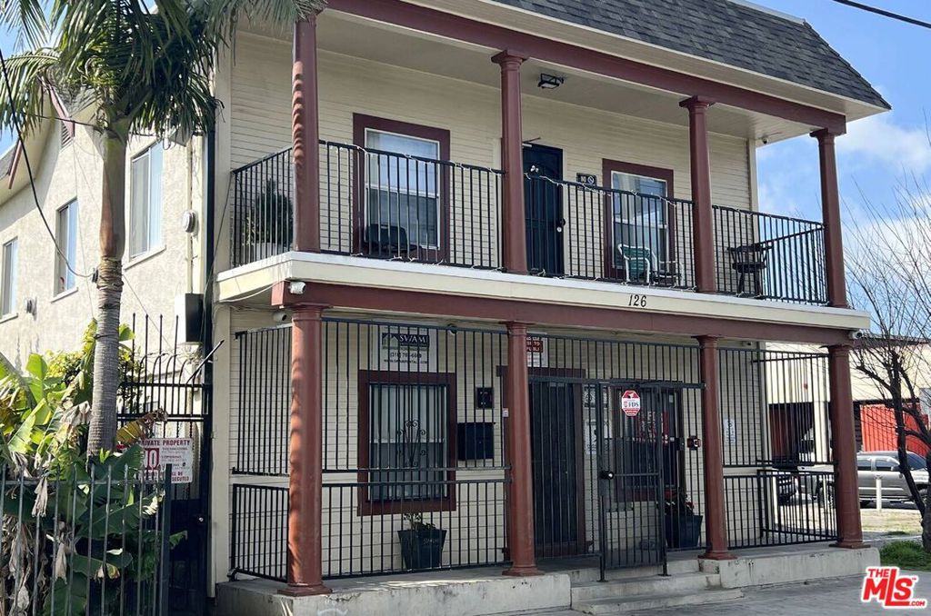 126 W D Street