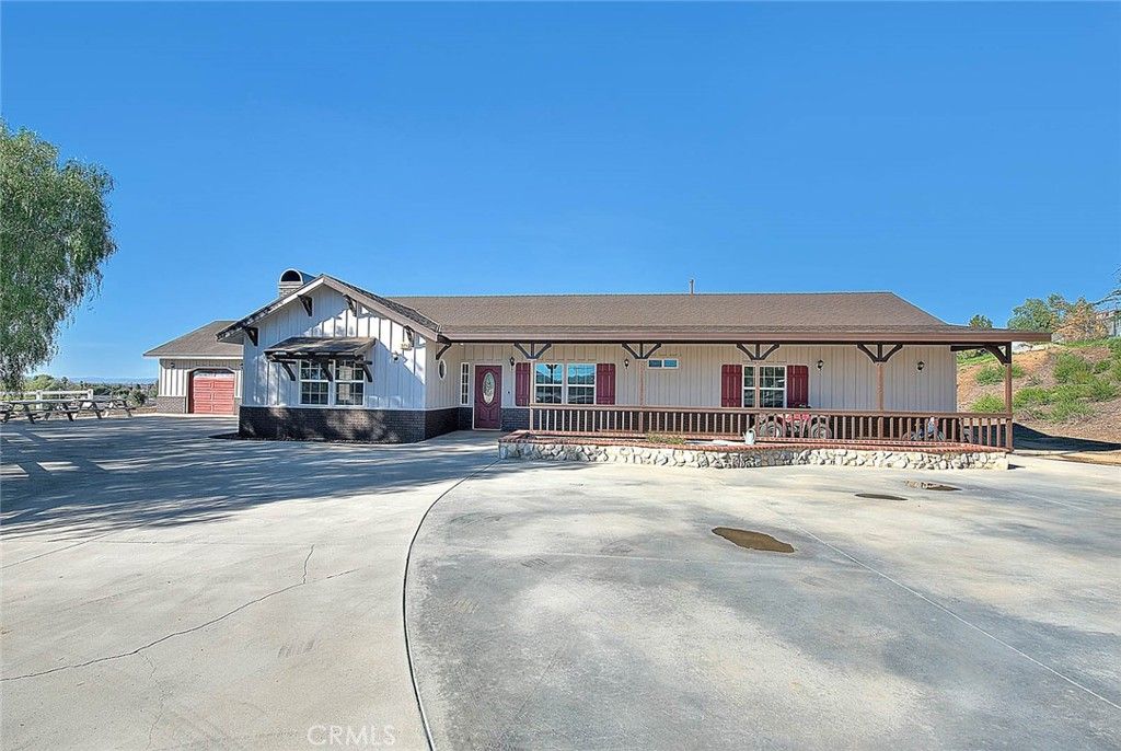 Photo of 575 Scotts Lane, Norco, CA 92860 (MLS # IG26011815)