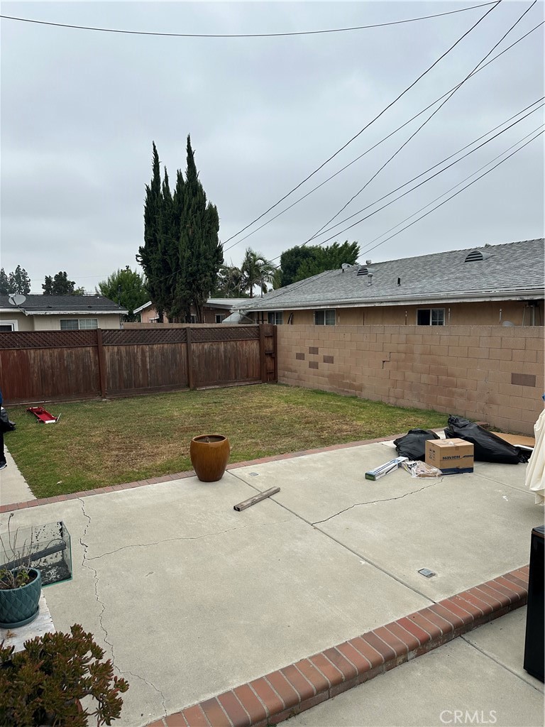 1940 E Walnut Creek