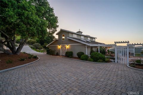 Tiny photo for 2650 Skyview Trail, San Luis Obispo, CA 93405 (MLS # SC26113661)