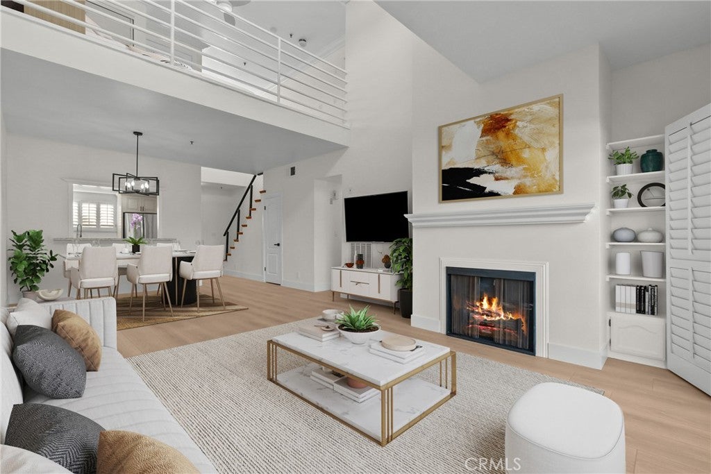 2905 Montrose Avenue 610