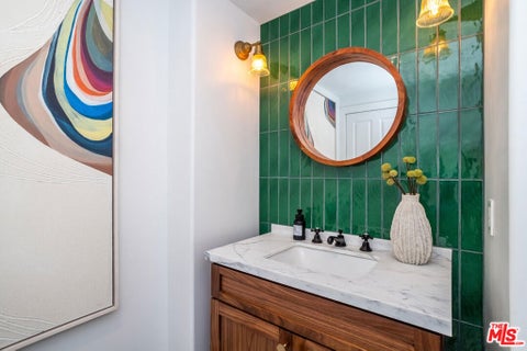 Tiny photo for 2201 Beech Knoll Road, Los Angeles, CA 90046 (MLS # 26102924)