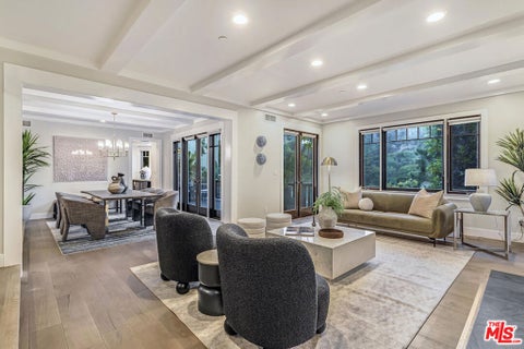 Photo of 2201 Beech Knoll Road, Los Angeles, CA 90046 (MLS # 26102924)