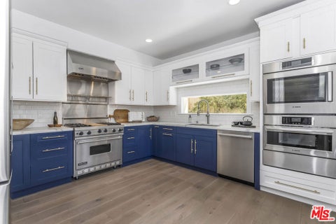 Tiny photo for 2201 Beech Knoll Road, Los Angeles, CA 90046 (MLS # 26102924)