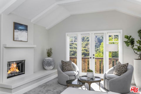 Tiny photo for 2201 Beech Knoll Road, Los Angeles, CA 90046 (MLS # 26102924)