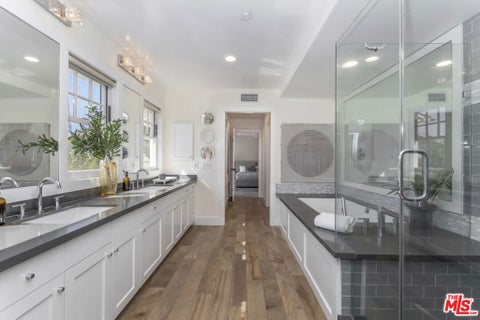 Tiny photo for 2201 Beech Knoll Road, Los Angeles, CA 90046 (MLS # 26102924)