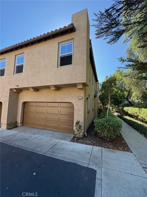 Featured picture for the property OC25215957