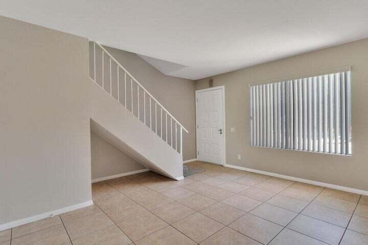 Lakeview Villa - Residential Lease