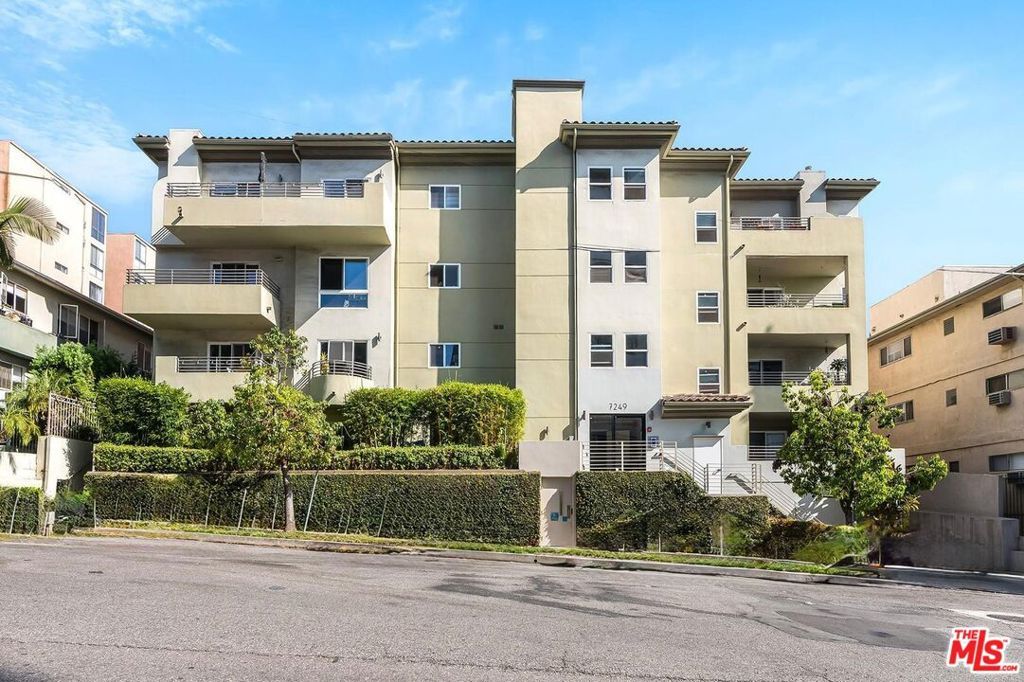 Photo of 7249 Franklin Avenue #203, Los Angeles, CA 90046 (MLS # 25588583)