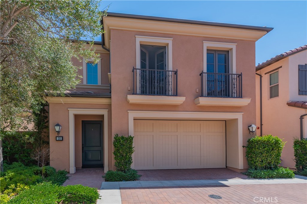 Beautiful Detached Condo in Eastwood Village. 3 Bed room Plus a Den. Open Floorplan Concept with lots Window. Gorgeous hardwood floors throughout Down stair. Window Shutters. The Kitchen with Quartz Countertops & Center Island, Easy to Maintain. Stainless steel appliances. Upstairs laundry room in an added convenient feature. Community amenities include parks, Resort Style Pool, Picnic area with BBQ, Sports court and Vast walking trails. Award winning Irvine schools including Eastwood Elementary, Sierra Vista Middle School and Northwood High School. Just minutes away from 5 Freeway, Woodbury shopping centers and Zion Supermarket. Make this the perfect destination for your living.