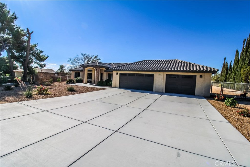13922 Jicarilla Road