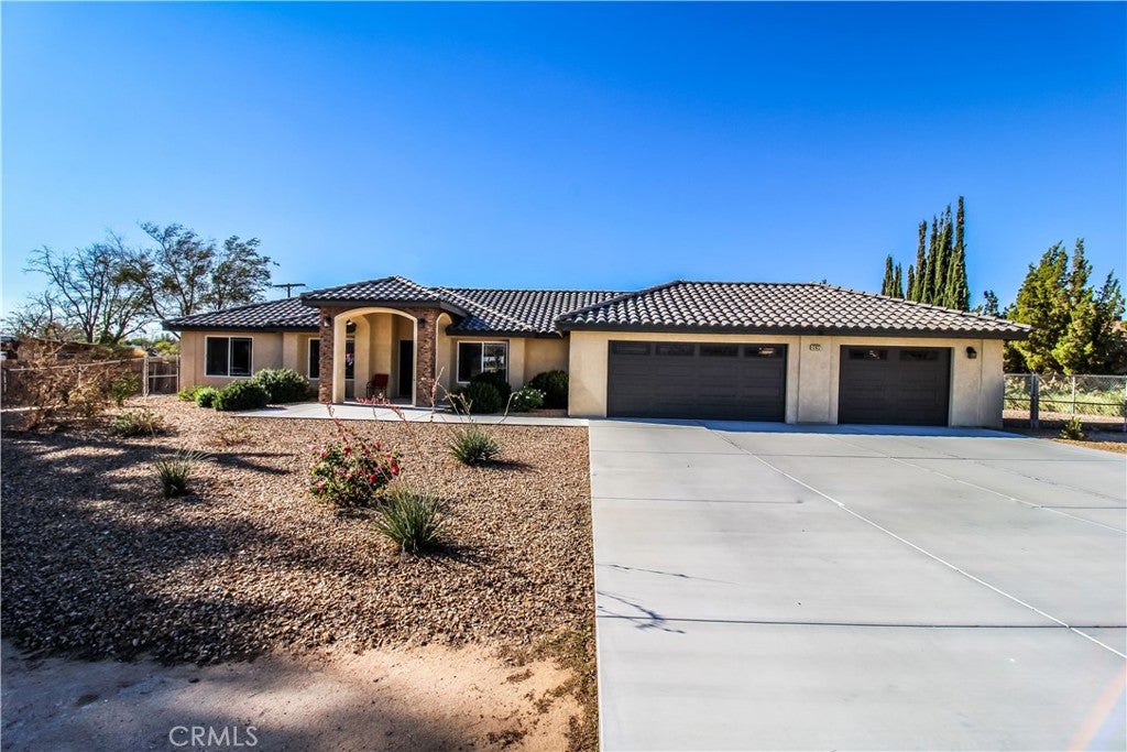 13922 Jicarilla Road