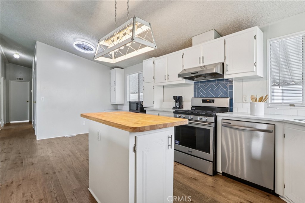 2717 E Arrow Hwy #21