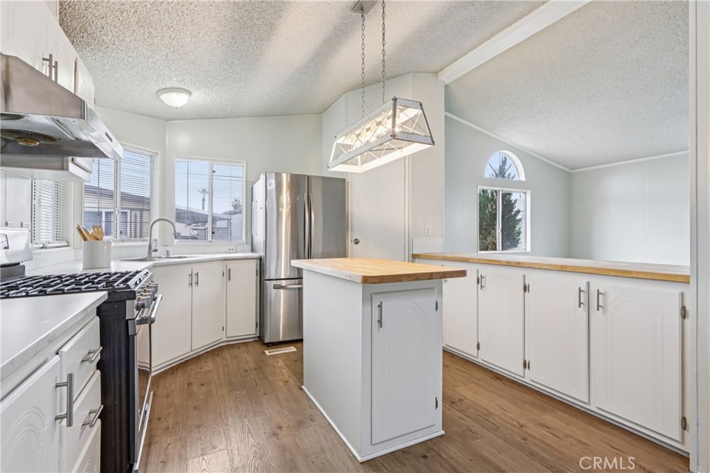 2717 E Arrow Hwy #21