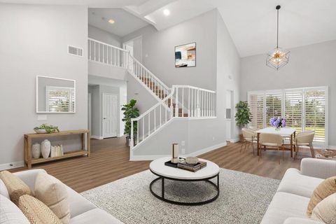 3514 Sitio Baya Carlsbad CA 92009