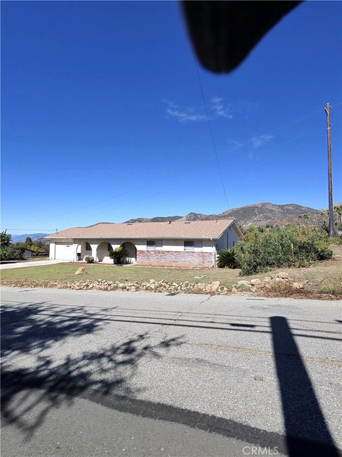 Tiny photo for 35244 Ivy AVE, Yucaipa, CA 92399 (MLS # IV26224377)