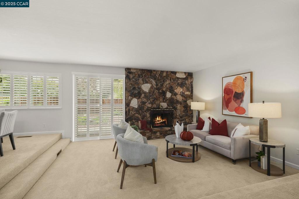 SEVEN OAKS - Residential