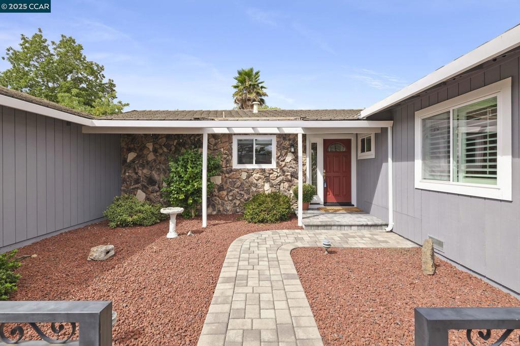 SEVEN OAKS - Residential