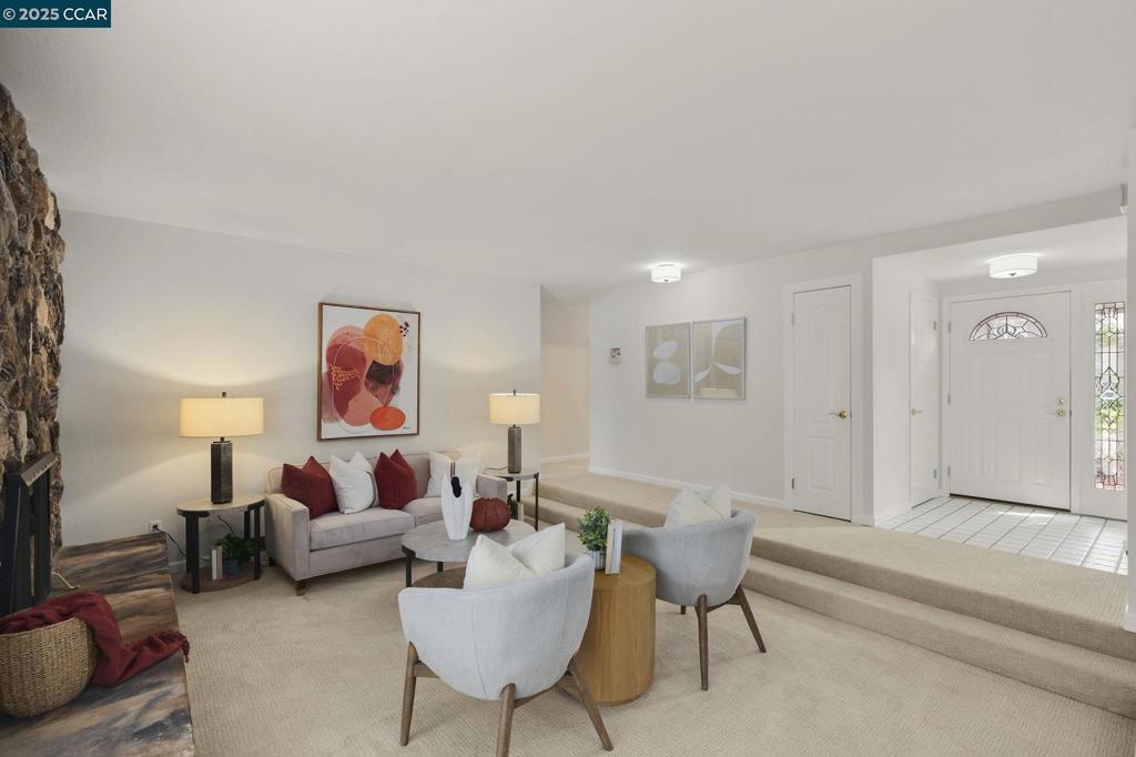 SEVEN OAKS - Residential