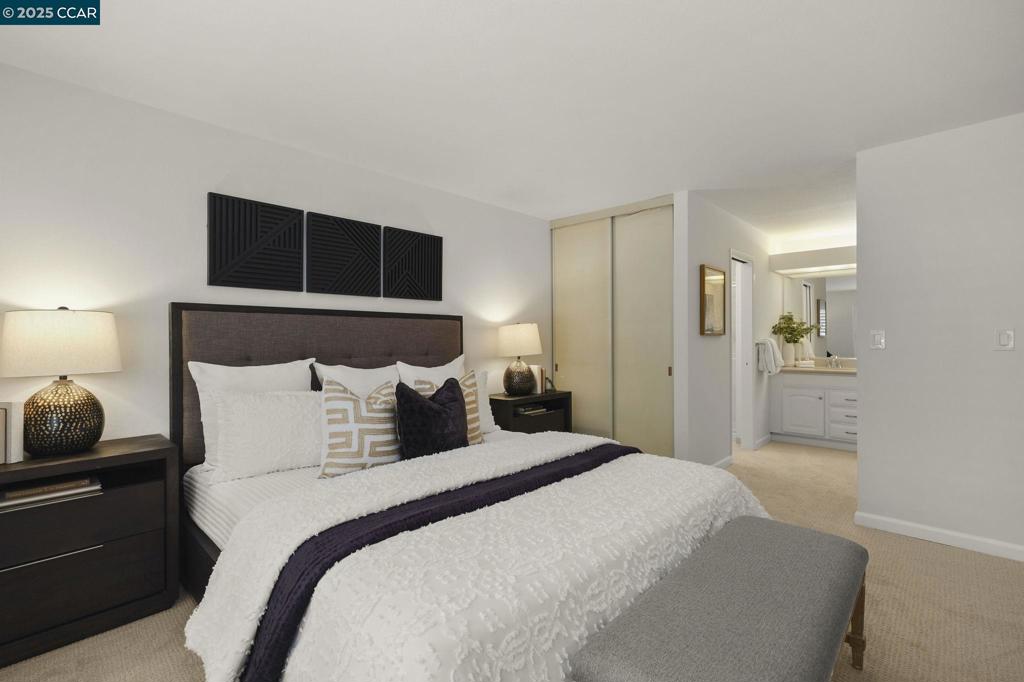 SEVEN OAKS - Residential