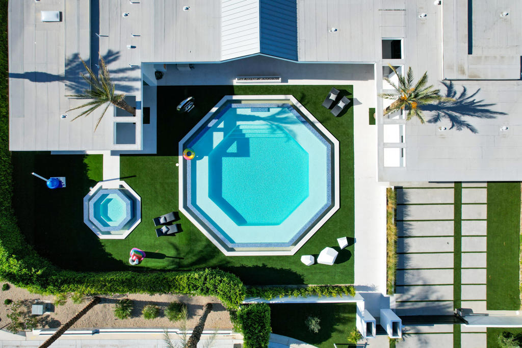 1 Makena Lane