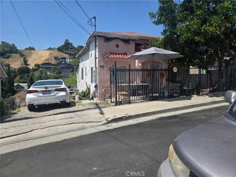 Photo of 523521 Clifton St, Los Angeles, CA 90031 (MLS # SR26092708)