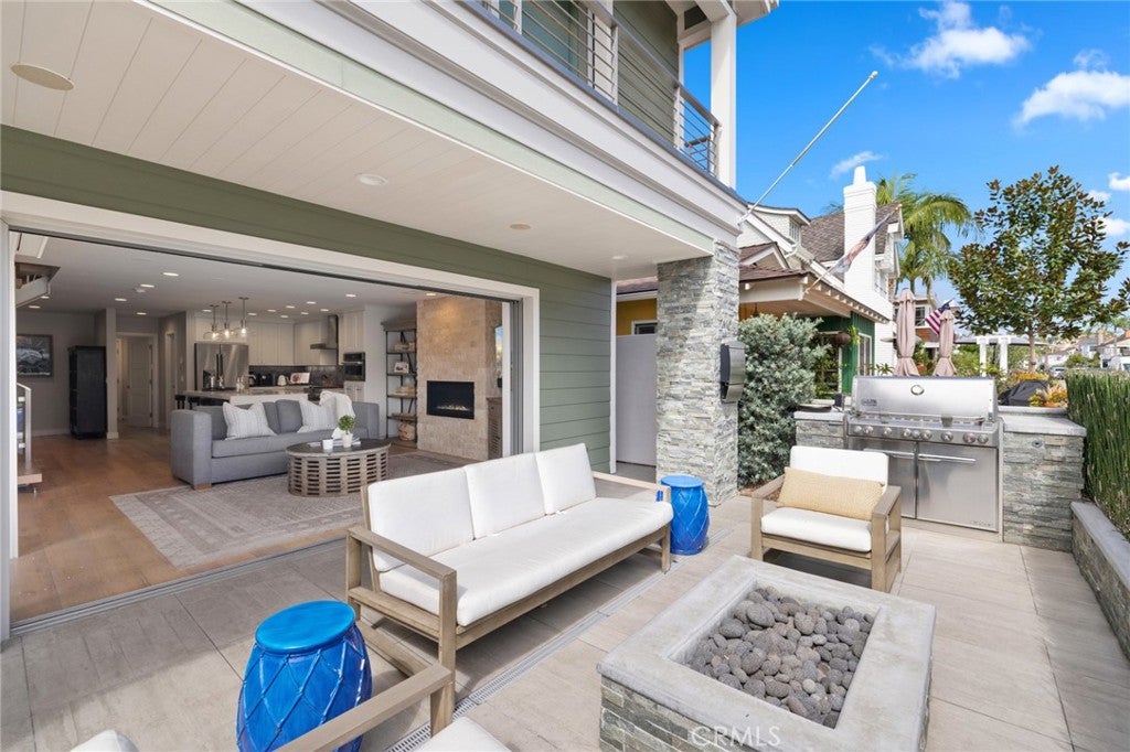 219 Diamond Avenue