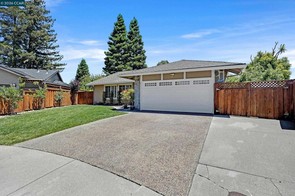 8 Bath Ct