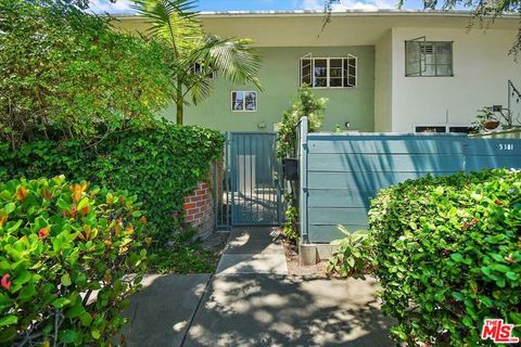 Photo of 5381 1/2 Village Grn, Los Angeles, CA 90016 (MLS # 25576221)