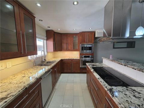 Photo of 5256 Lindley, Encino, CA 91316 (MLS # SR26025351)