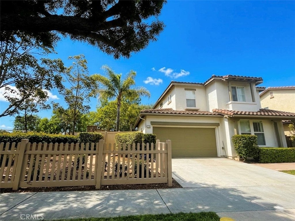 38 Eaglecreek, Irvine CA 92618