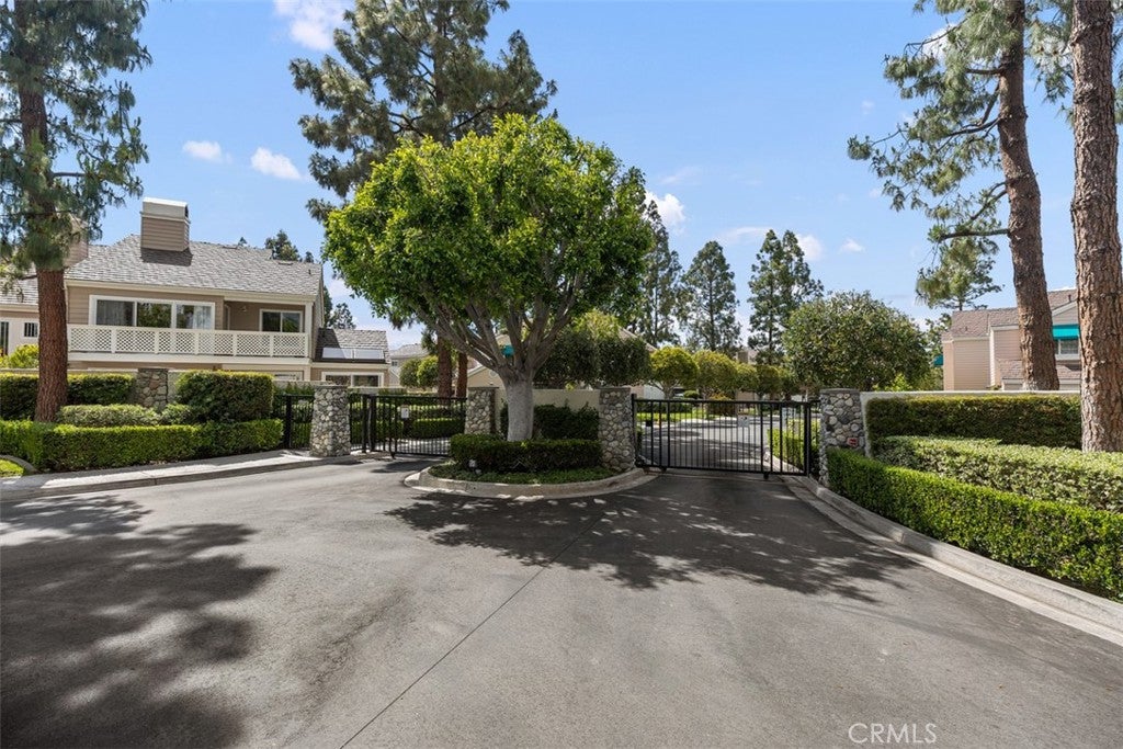 6 Seadrift 81, Irvine CA 92604