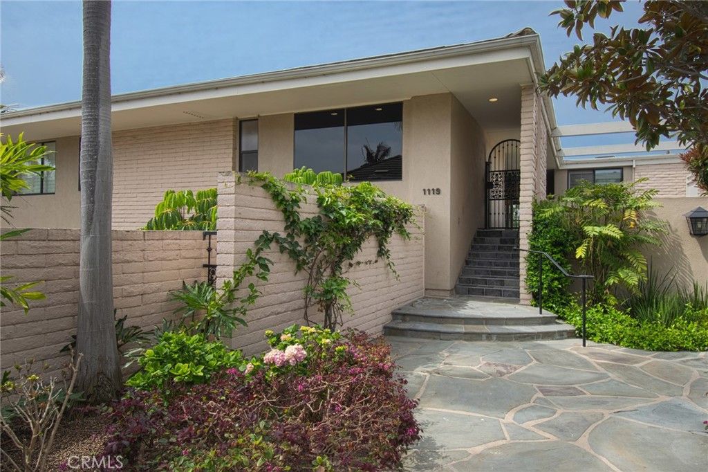 Photo of 1119 Granville Dr, Newport Beach, CA 92660 (MLS # NP26069895)