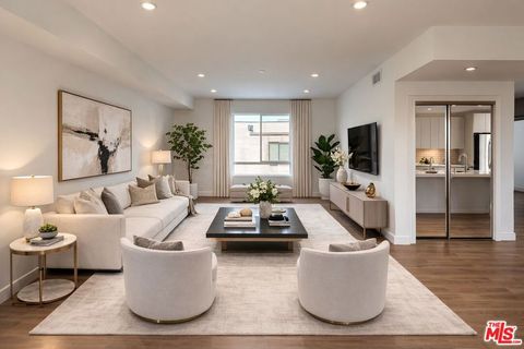 Photo of 11255 Hatteras Street #1/2, North Hollywood, CA 91601 (MLS # 26662329)