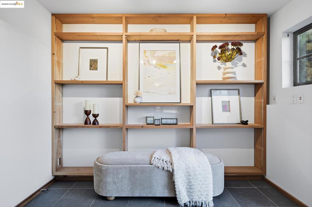 UPPER ROCKRIDGE - Residential