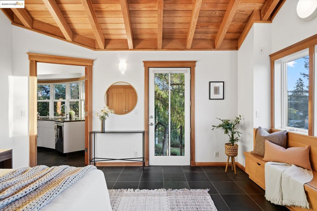 UPPER ROCKRIDGE - Residential