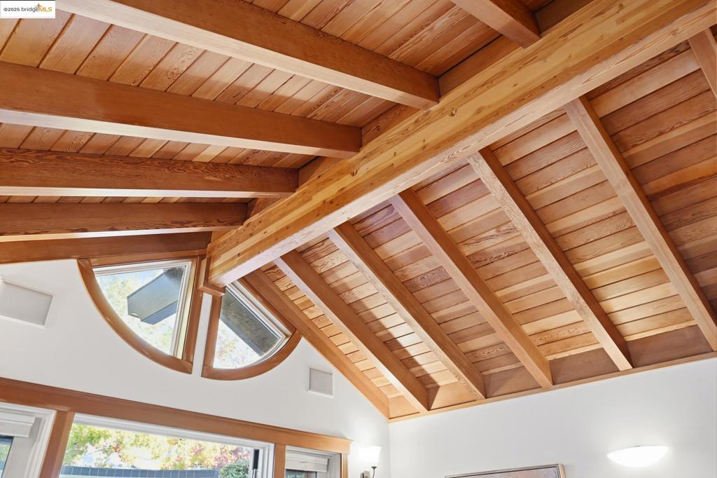 UPPER ROCKRIDGE - Residential