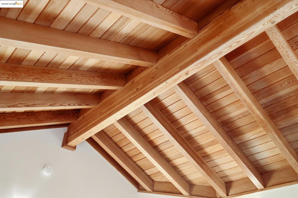 UPPER ROCKRIDGE - Residential