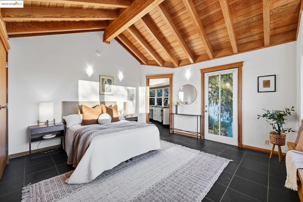 UPPER ROCKRIDGE - Residential