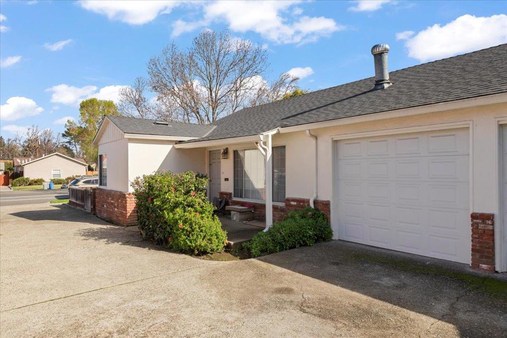 1973 Bird Avenue