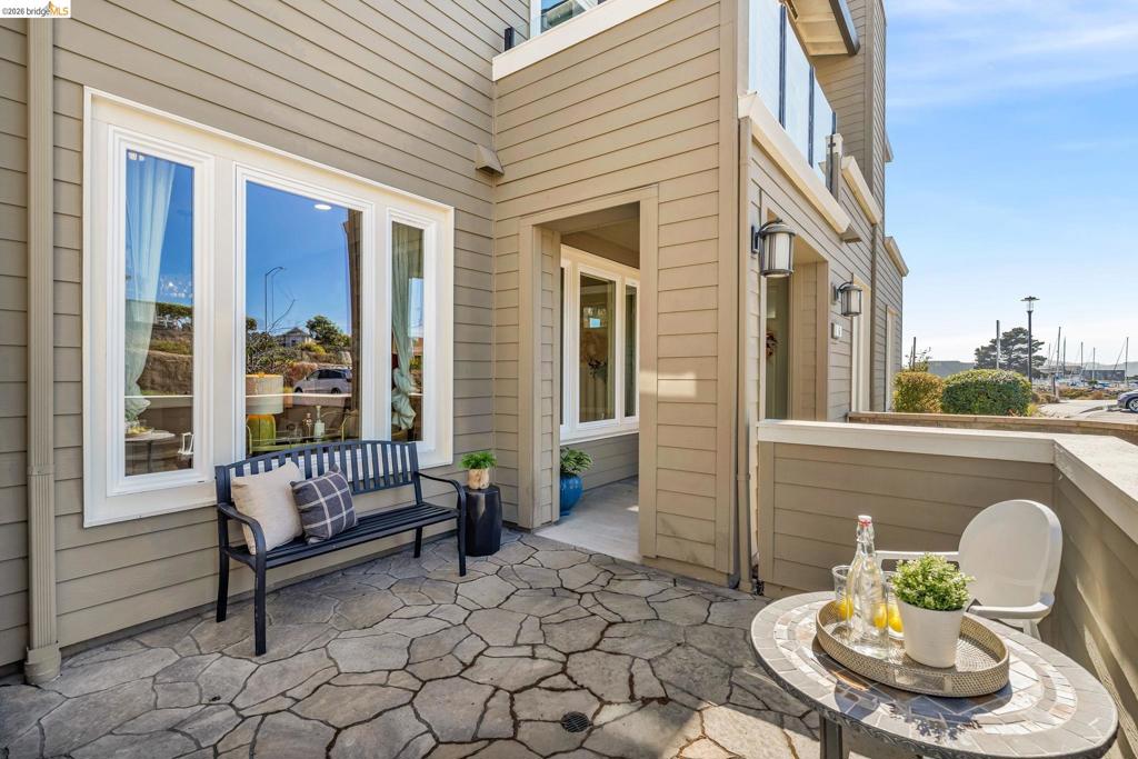 6 Waterline Pl