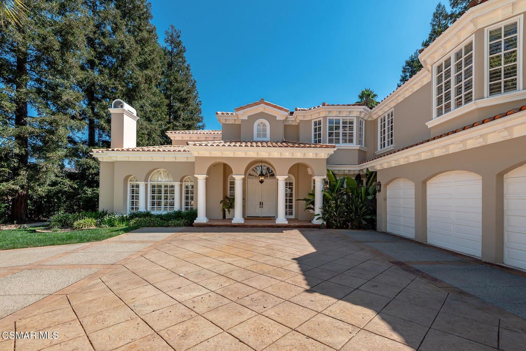 4006 Hunt Club Court