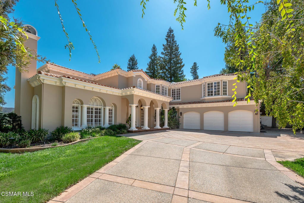 4006 Hunt Club Court