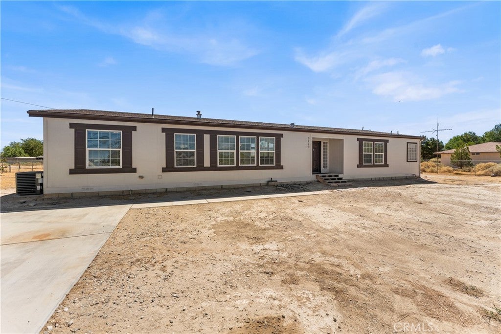 3236 E Avenue H2