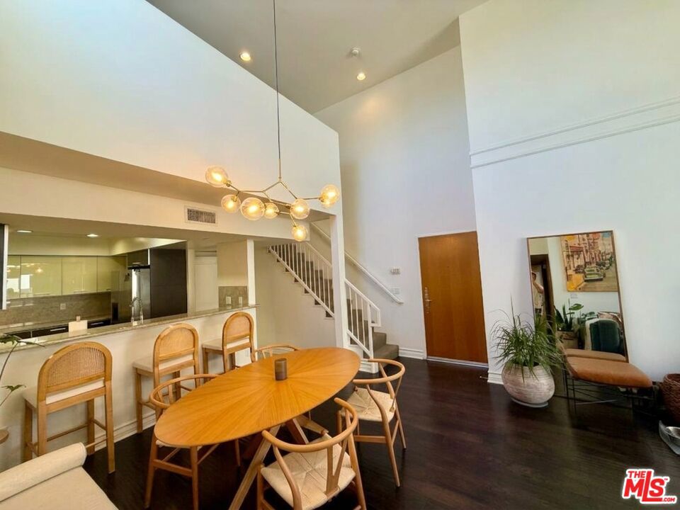 1353 N Fuller Avenue 2