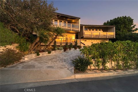 Photo of 1961 San Remo Drive, Laguna Beach, CA 92651 (MLS # NP25188498) Photo of 1961 San Remo Drive, Laguna Beach, CA 92651 (MLS # NP25188498)