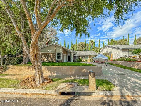 Photo of 1807 Stoneman Street, Simi Valley, CA 93065 (MLS # 225004820)