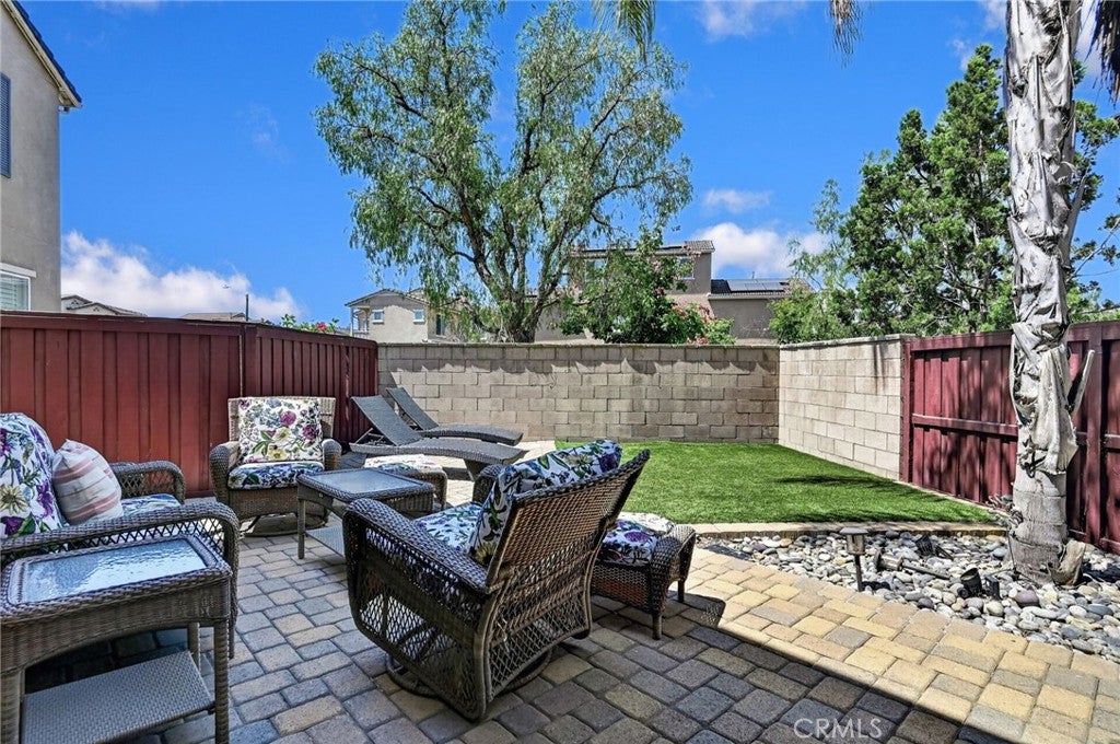 3150 N SUNRISE Court
