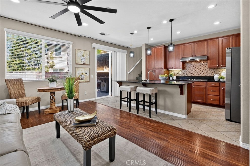 3150 N SUNRISE Court
