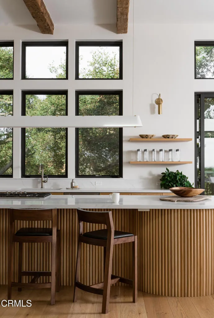 Santa Barbara, California 93109, United States, 4 Bedrooms Bedrooms, ,4 BathroomsBathrooms,Residential,Active,9091